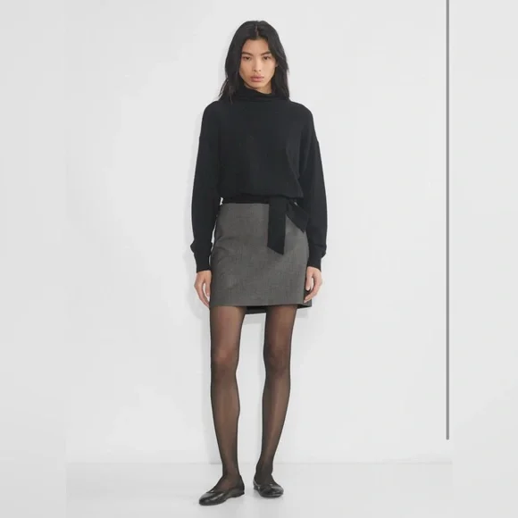 NWT Aritzia Wilfred Lorin Sweater in Black Size Small - Funnel-Neck Top Side Tie